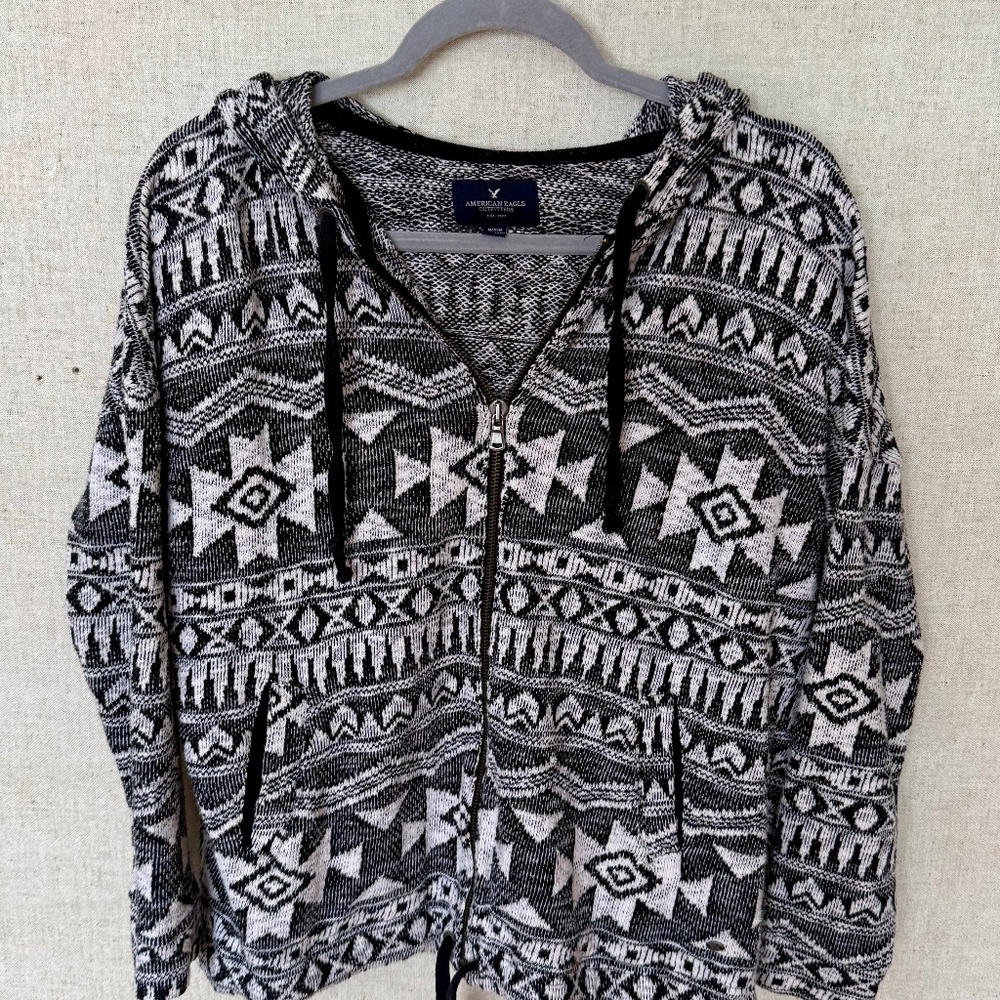 American Eagle Outfitters Aztec Southwest Zip Hoodie Size M